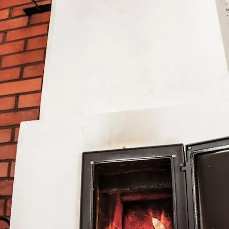 Niemi-kapee Mansikka - Cozy By The Huoneisto