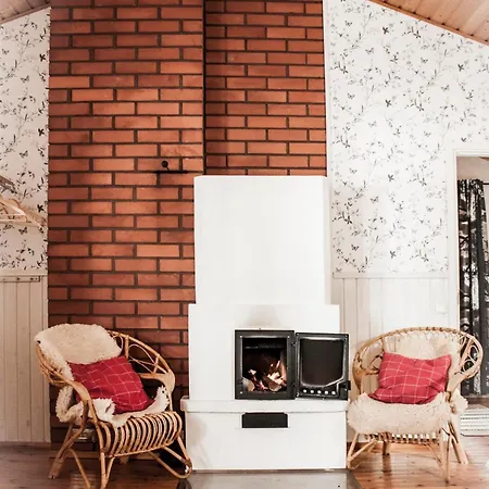 Niemi-kapee Mansikka - Cozy By The