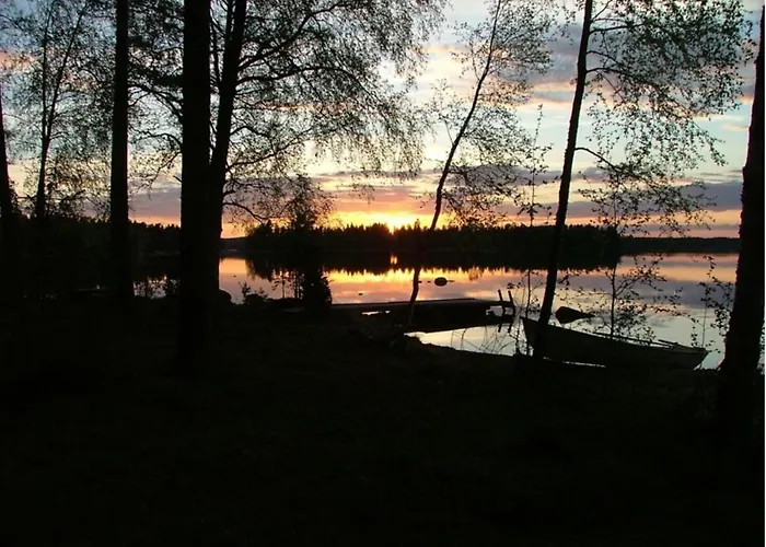 Niemi-kapee Mansikka - Cozy By The *