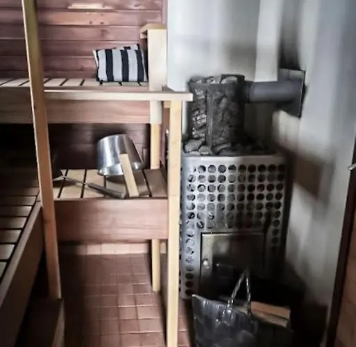 Niemi-kapee Mansikka - Cozy By The Apartment *